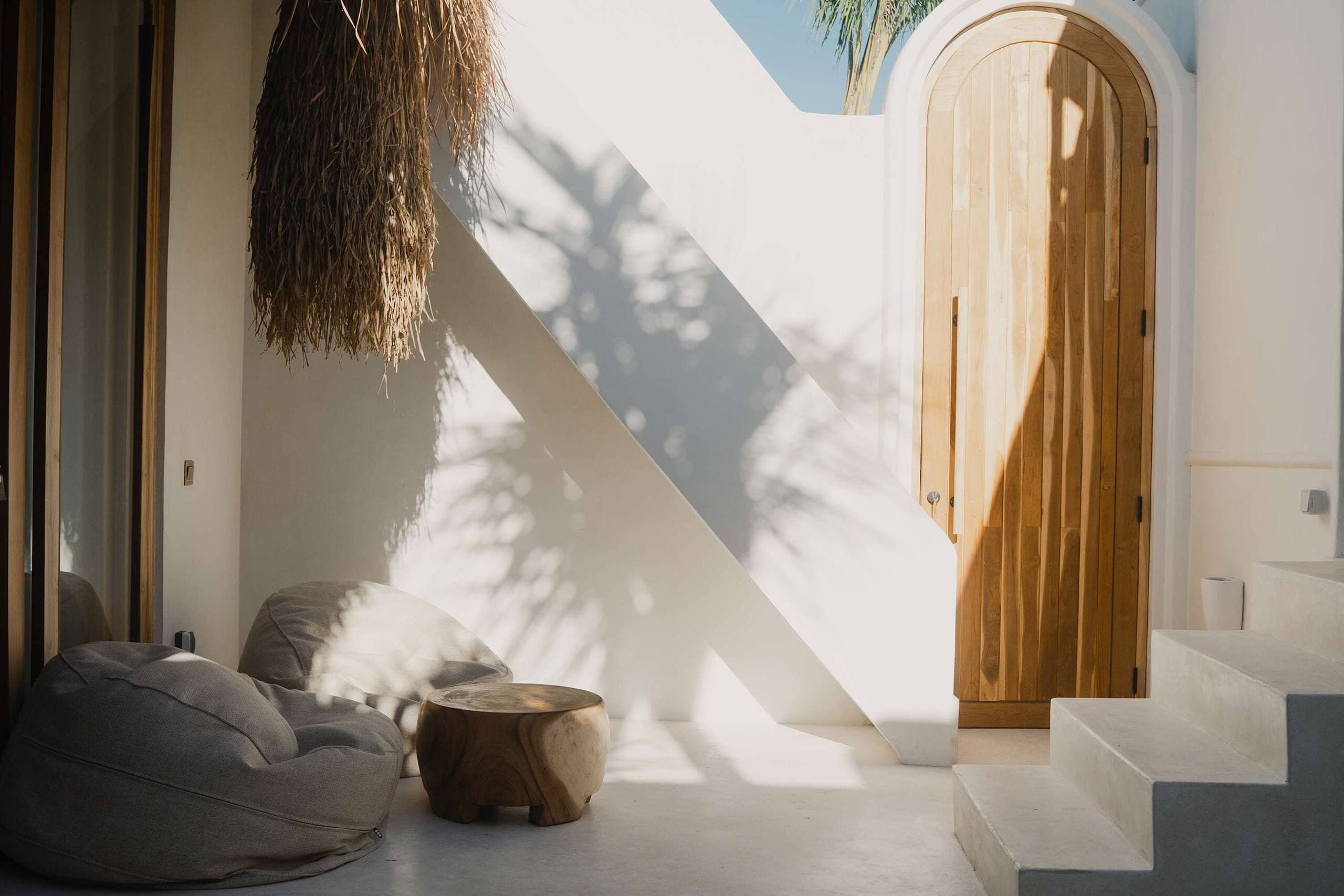 Boso Villa | Stylish 1BR With Rooftop in Bingin — photo 1